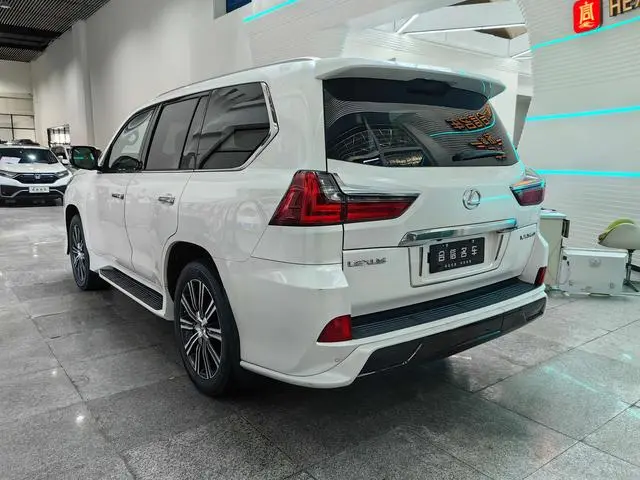 Lexus LX 2019 570 Peak Special Edition