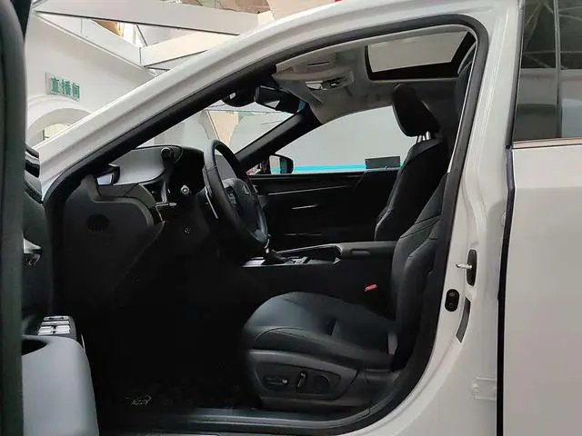 Lexus Es 2022 200 Отличное издание