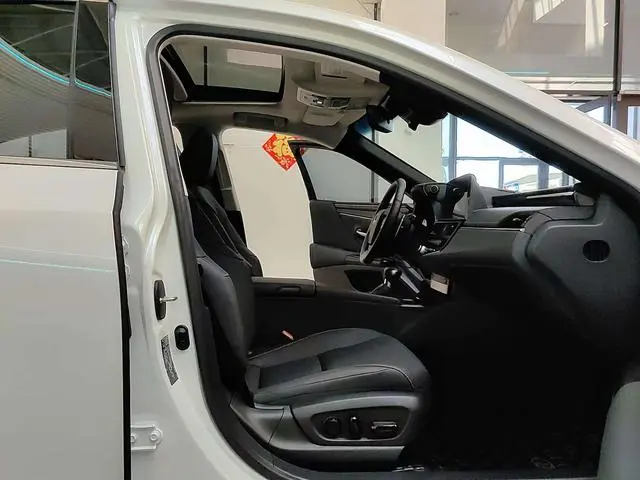 Lexus Es 2022 200 Отличное издание