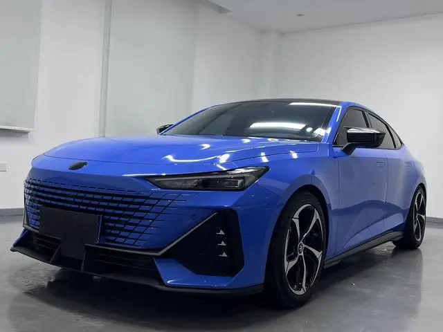 Changan Uni-V 2022 1,5T премиум-модель