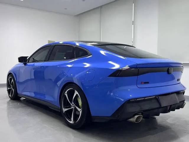 Changan Uni-V 2022 1,5T премиум-модель